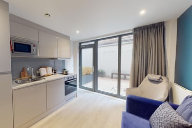 1 bed studio, Silver Street, East Reading, Reading, RG12SU - Image 2